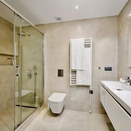 Luxurious Beachside With Pool & Seaview Appartement Quarteira