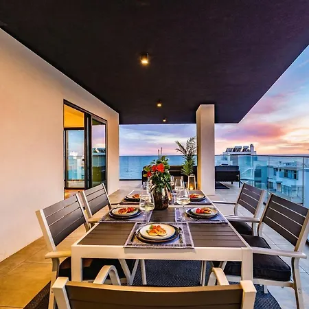 Luxurious Beachside With Pool & Seaview كوارتيرا